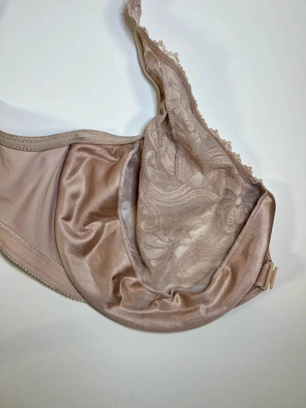 Glamorise WonderWire Front-Closure Stretch Lace Bra - Cafe, size 42F